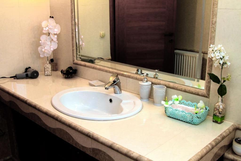 An Ideal 3 Bedroom Apartment In Heraklion - Crete Екстериор снимка