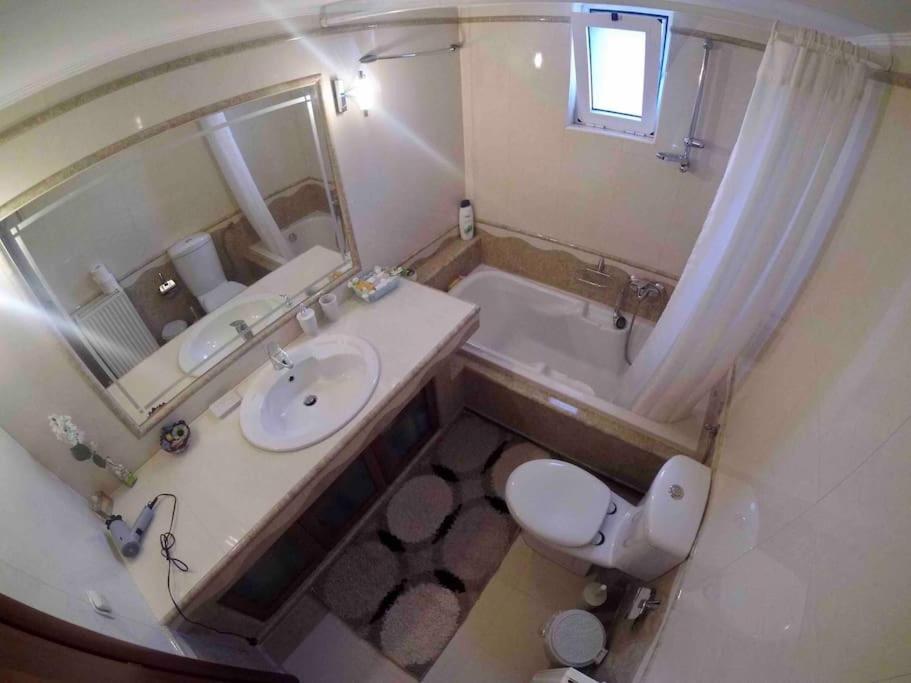 An Ideal 3 Bedroom Apartment In Heraklion - Crete Екстериор снимка